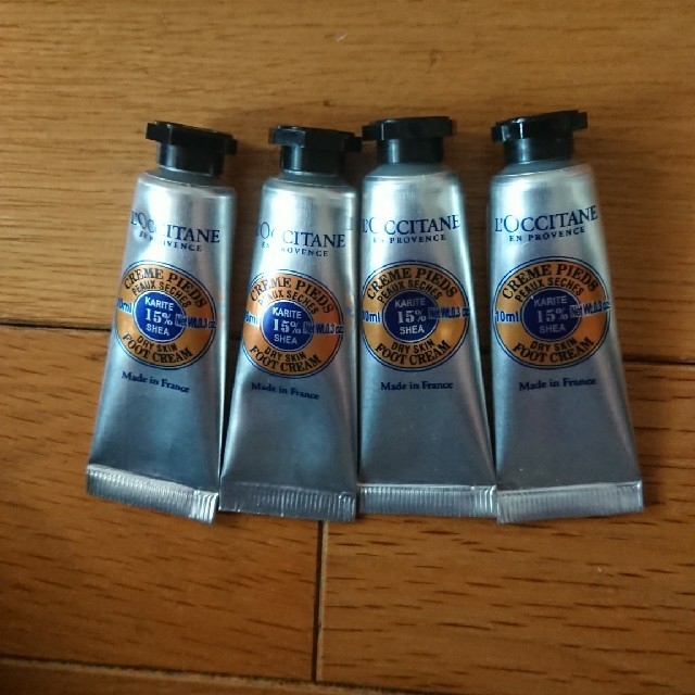 L'OCCITANE(ロクシタン)の【新品】ロクシタン フットクリーム4個 コスメ/美容のボディケア(フットケア)の商品写真