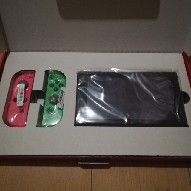 Nintendo switch(新型)＋オマケ付きの通販 by ユキ's shop｜ニンテンドースイッチならラクマ Switch - 新品得価
