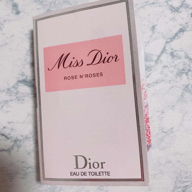 Dior(ディオール)のMiss Dior ROSE N' ROSE 香水　サンプル コスメ/美容の香水(香水(女性用))の商品写真