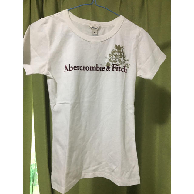 Abercrombie&Fitch(アバクロンビーアンドフィッチ)のアバクロTシャツ レディースのトップス(Tシャツ(半袖/袖なし))の商品写真