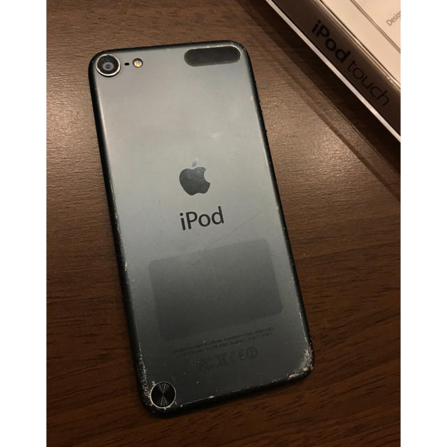 iPod touch(アイポッドタッチ)のiPod touch 32GB Black スマホ/家電/カメラのスマートフォン/携帯電話(スマートフォン本体)の商品写真