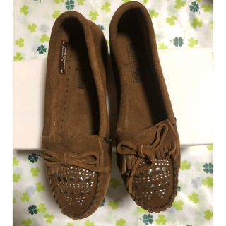 ミネトンカ(Minnetonka)の新品未使用　ミネトンカ モカシン　送料込み(スリッポン/モカシン)