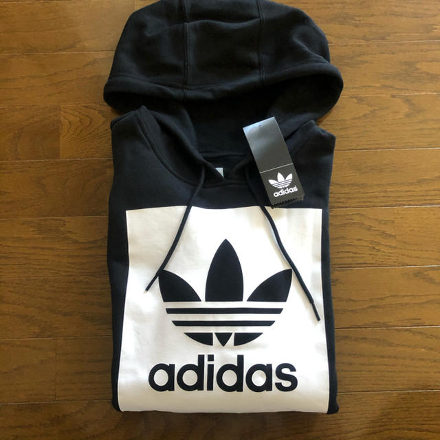 adidas(アディダス)の【新品】adidas  Originals パーカー  M スウェット ブラック メンズのトップス(パーカー)の商品写真