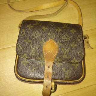 ルイヴィトン(LOUIS VUITTON)のルイヴィトン ショルダーバッグ(ショルダーバッグ)