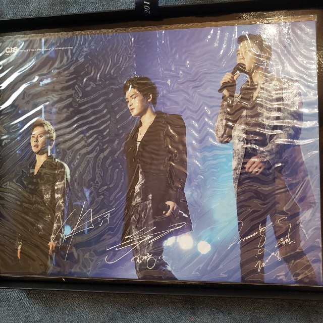 JYJ(ジェイワイジェイ)のJYJ 2011 LIVE DVD エンタメ/ホビーのDVD/ブルーレイ(ミュージック)の商品写真