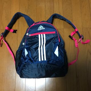 アディダス(adidas)の⭐️ adidas リュック（ネイビー×ピンク)⭐️(リュック/バックパック)