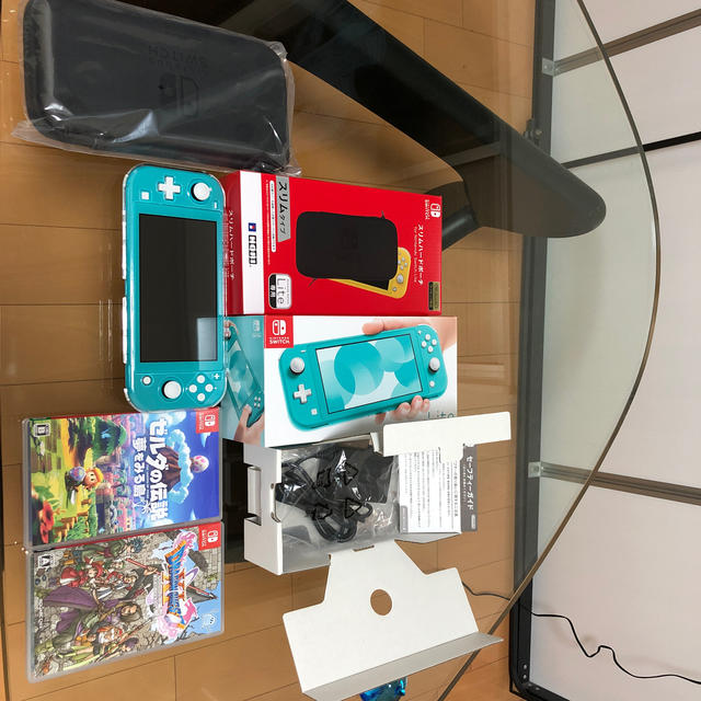 Nintendo Switch  Lite ターコイズ、ソフト二本、ケース付属