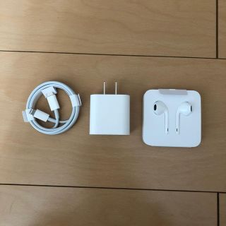 アイフォーン(iPhone)のiPhone 純正 イヤホン 充電器(ヘッドフォン/イヤフォン)