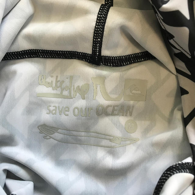 QUIKSILVER(クイックシルバー)のQuick silver クイックシルバー　ラッシュパーカー メンズの水着/浴衣(水着)の商品写真