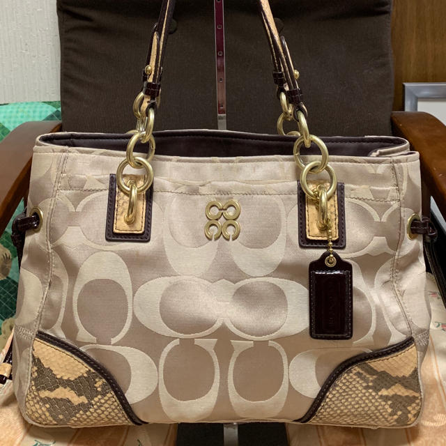 COACH(コーチ)のCOACH コーチ トートバッグ レディースのバッグ(トートバッグ)の商品写真