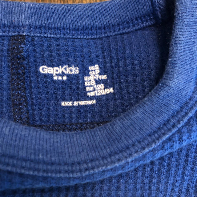 GAP Kids(ギャップキッズ)のＧＡＰ　キッズ　ロンＴ　120 キッズ/ベビー/マタニティのキッズ服男の子用(90cm~)(Tシャツ/カットソー)の商品写真