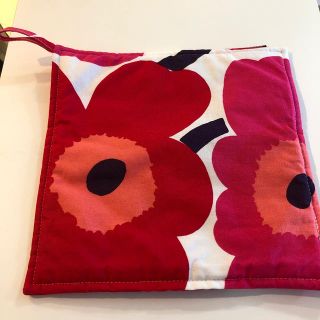 マリメッコ(marimekko)のマリメッコ　ウニッコ鍋敷き(収納/キッチン雑貨)