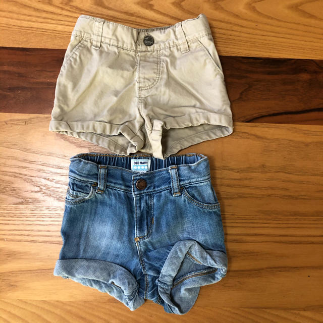 Old Navy(オールドネイビー)のオールドネイビー　ショートにパンツ2点セット　18-24months キッズ/ベビー/マタニティのキッズ服女の子用(90cm~)(パンツ/スパッツ)の商品写真