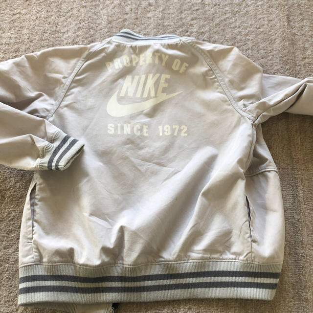 NIKE(ナイキ)のナイキ　NIKE 130 ジャンバー キッズ/ベビー/マタニティのキッズ服男の子用(90cm~)(ジャケット/上着)の商品写真