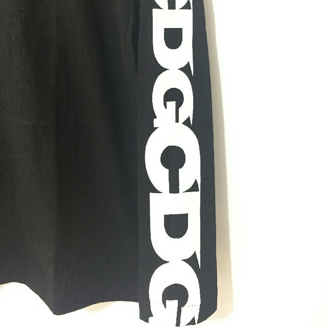 COMME des GARCONS(コムデギャルソン)のCDG 　メンズ　ロンＴシャツ　Ｍサイズ メンズのトップス(Tシャツ/カットソー(七分/長袖))の商品写真