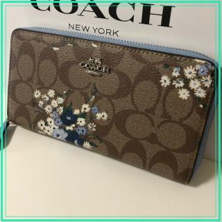 コーチ(COACH)の【特別値引き中】【新品.未使用】COACH 花柄 財布(財布)