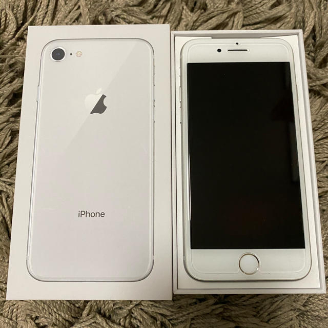 Apple - iPhone８ シルバー64GBの通販 by A's shop｜アップルならラクマ