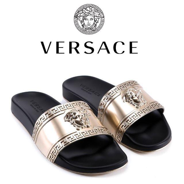 送料無料 6 VERSACE ヴェルサーチ 1008733 DGOLG ブラック×ゴールド スライドサンダル シャワーサンダル ロゴモチーフ size 40.0