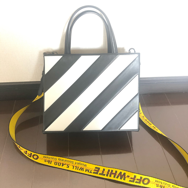 OFF-WHITE(オフホワイト)の貞吉さん専用OFF-WHITE 2WAY ショルダーバッグ ブラック 黒 レディースのバッグ(ショルダーバッグ)の商品写真