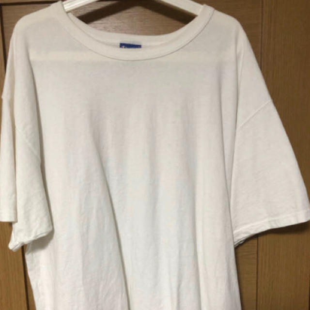 Champion(チャンピオン)のチャンピオン　Tシャツ　白　XL  オーバーサイズ　美品 メンズのトップス(Tシャツ/カットソー(半袖/袖なし))の商品写真