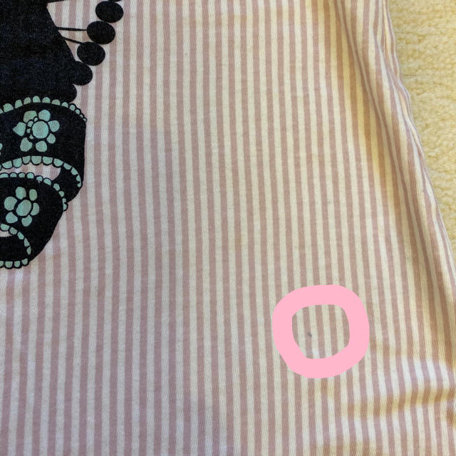 UNIQLO(ユニクロ)のUNIQLO×LADUREE♡Tシャツ(110cm) キッズ/ベビー/マタニティのキッズ服女の子用(90cm~)(Tシャツ/カットソー)の商品写真