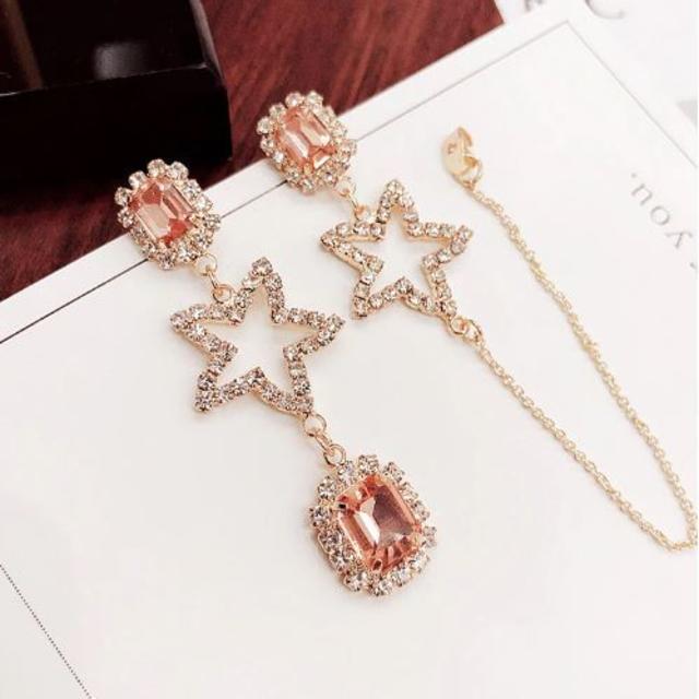 新品♥スター💗クリスタルピアス♥ビジュー💗 レディースのアクセサリー(ピアス)の商品写真