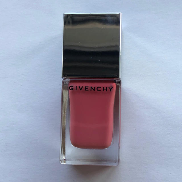 GIVENCHY(ジバンシィ)のGIVENCHY＊ネイルポリッシュ03 コスメ/美容のネイル(マニキュア)の商品写真