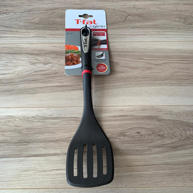 T-fal(ティファール)のティファール　ターナー　キッチンツール　T-faL インジニオ インテリア/住まい/日用品のキッチン/食器(調理道具/製菓道具)の商品写真