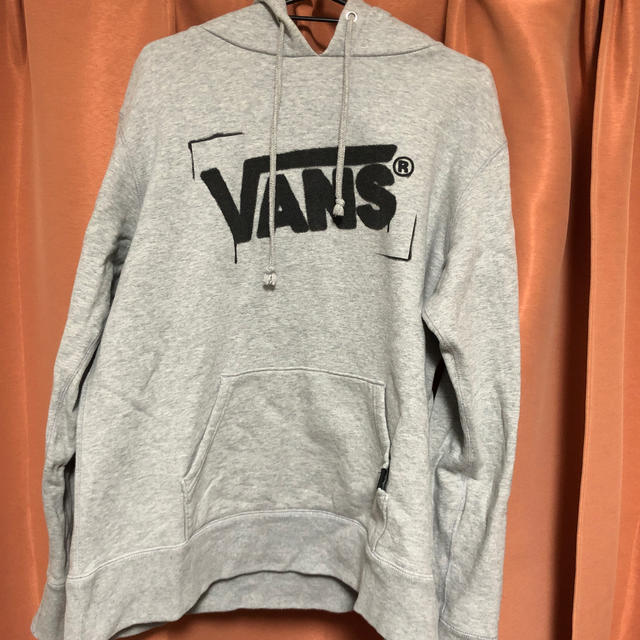 VANS(ヴァンズ)のvans パーカー メンズのトップス(パーカー)の商品写真