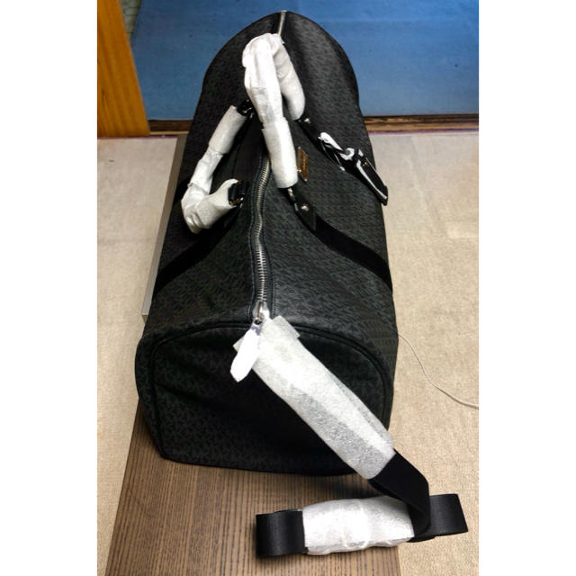 Michael Kors(マイケルコース)の特別セール価格　マイケルコース  ボストンバック　新品未使用品 レディースのバッグ(ボストンバッグ)の商品写真