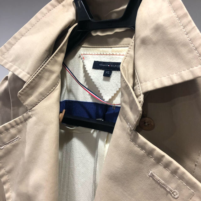 TOMMY HILFIGER(トミーヒルフィガー)のトレンチコート　最終値引き！ レディースのジャケット/アウター(ロングコート)の商品写真