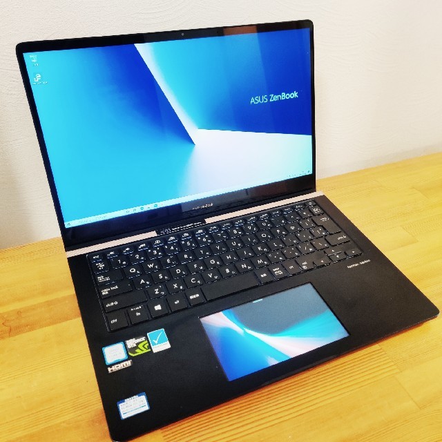 ASUS Zenbook 14 Pro UX450FDX ゲーミングPC