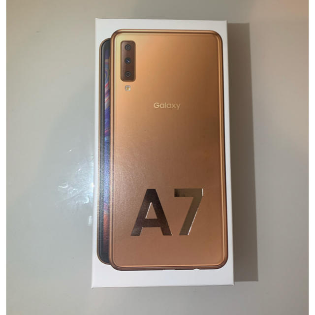 SAMSUNG(サムスン)のGALAXY A7 スマホ/家電/カメラのスマートフォン/携帯電話(スマートフォン本体)の商品写真