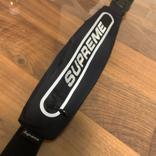 Supreme(シュプリーム)のsupreme 19ss running waist bag black メンズのバッグ(その他)の商品写真