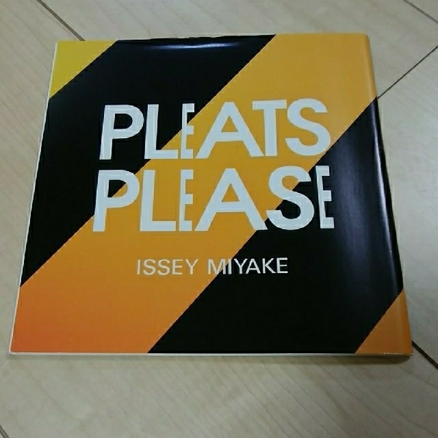 PLEATS PLEASE ISSEY MIYAKE(プリーツプリーズイッセイミヤケ)のプリーツプリーズ カタログ レディースのレディース その他(その他)の商品写真