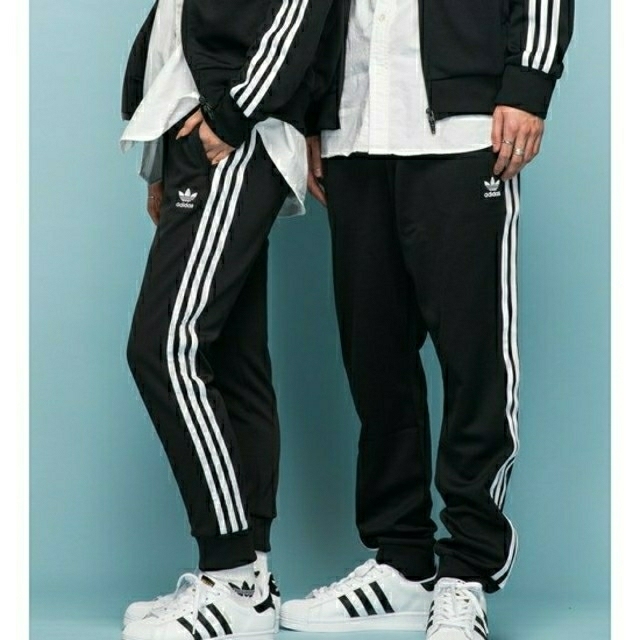 adidas(アディダス)の【アディダス公式】adidas Originals ジョガー トラック パンツ メンズのパンツ(その他)の商品写真