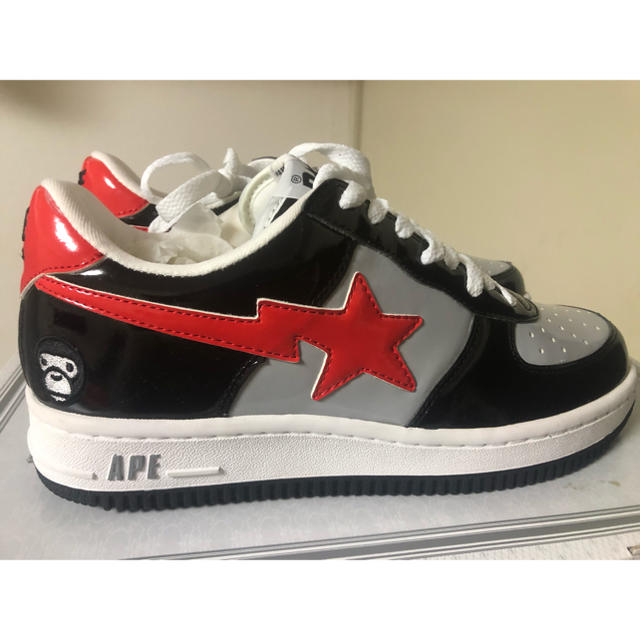 スニーカーAPE BAPESTA US8.5 新品