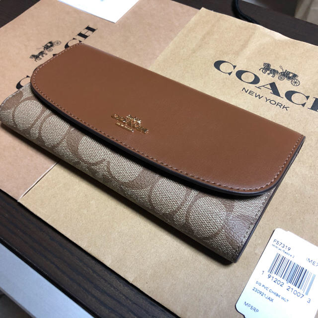 COACH(コーチ)の特別価格です。コーチ　財布　新品未使用品　プレゼントケース付き レディースのファッション小物(財布)の商品写真