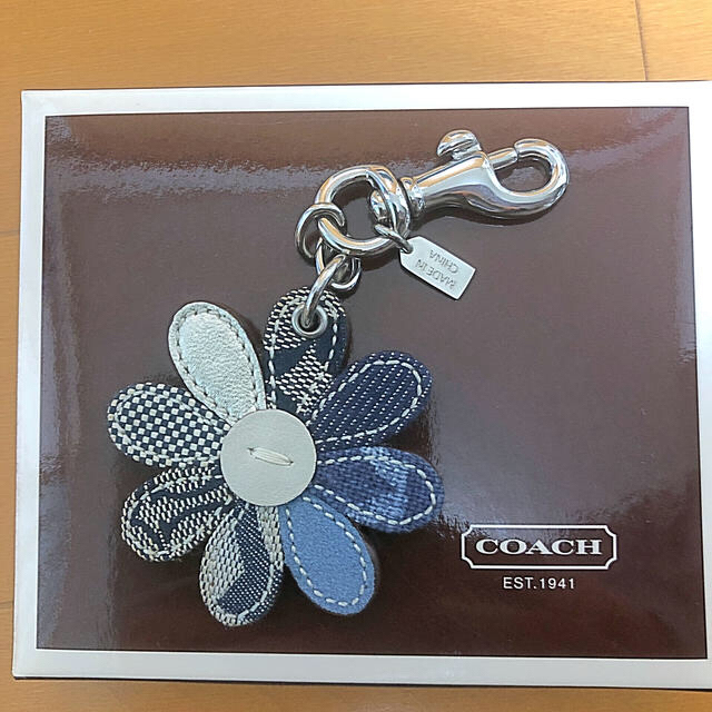 Coach コーチキーホルダー フラワー 未使用 最終特価の通販 By クロ S Shop コーチならラクマ