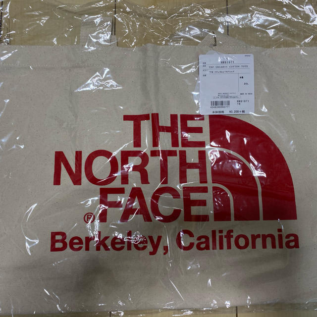 THE NORTH FACE(ザノースフェイス)のノースフェイス トートバッグ オーガニックコットン  NM81971 Nレッド レディースのバッグ(トートバッグ)の商品写真