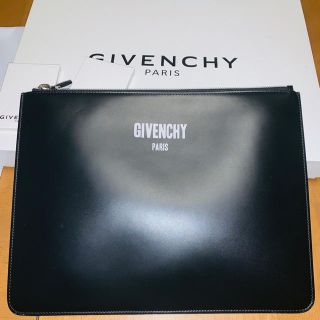 ジバンシィ(GIVENCHY)のGIVENCHY クラッチレザーバッグ(セカンドバッグ/クラッチバッグ)