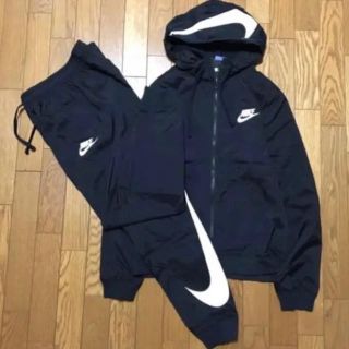 ナイキ(NIKE)の新品　NIKE ウーブン ナイロントラック スーツ  ブラック(ナイロンジャケット)