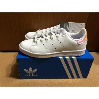 アディダス(adidas)の新品 23cm アディダス スタンスミス ホワイト シルバー 玉虫色(スニーカー)