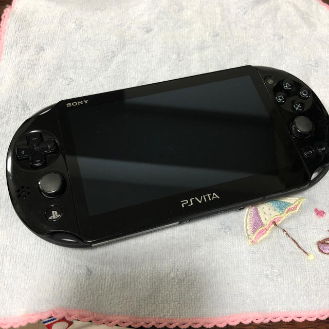 PS Vita PCH-2000 本体