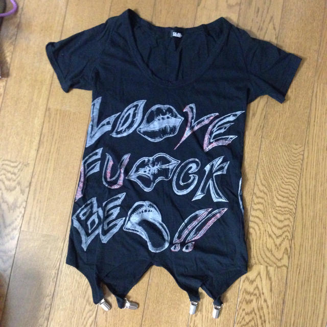 GLAD NEWS(グラッドニュース)のGLAD NEWS ロックTシャツ レディースのトップス(Tシャツ(半袖/袖なし))の商品写真