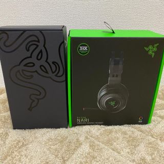 レイザー(LAZER)のRazer Nari ヘッドセット、Razerヘッドホンスタンド2点セット(PC周辺機器)