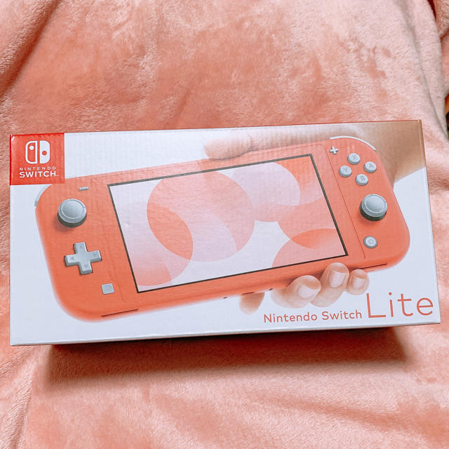 新品未使用　Switchコーラル