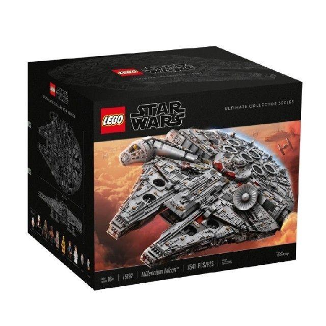 Lego(レゴ)のレゴ スターウォーズ starwars 75192 ミレニアム・ファルコン エンタメ/ホビーのおもちゃ/ぬいぐるみ(模型/プラモデル)の商品写真