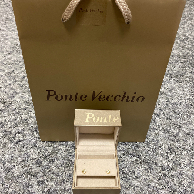 ピアス　ponte vecchio