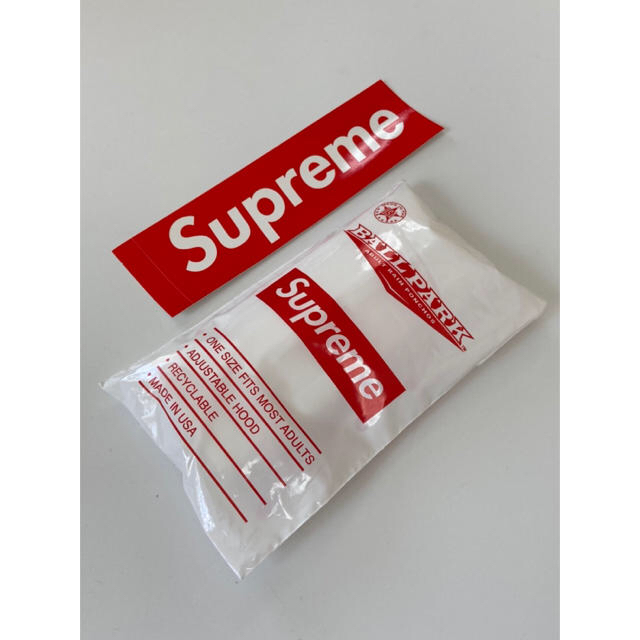Supreme(シュプリーム)のsupreme 20ss ノベルティー ポンチョ メンズのジャケット/アウター(ポンチョ)の商品写真